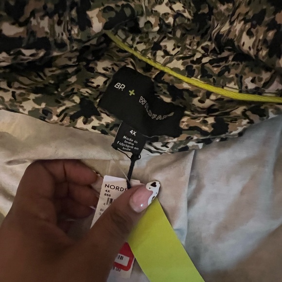 Plus size clothes - Picture 3 of 11